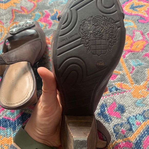 EUC Vince Camuto Heels - Picture 5 of 7